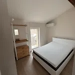 Apartment #401 Heart Of Vieil - Place Nationale-high-end Newly Renovated & Furnished Antibes