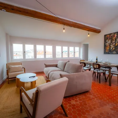 #401 Heart Of Vieil - Place Nationale-high-end Newly Renovated & Furnished Daire *
